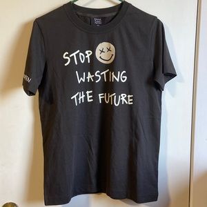 Broken Planet Market T-Shirt (Mens XXS). OPEN TO OFFERS:)